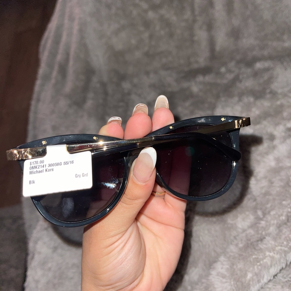 FINAL SALE 🔥Michael kors sunglasses - Picture 12 of 16